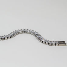 Lade das Bild in den Galerie-Viewer, Full Shine Baguette Edelstahl Armband