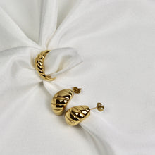 Lade das Bild in den Galerie-Viewer, Ohrringe Edelstahl 14 K vergoldet