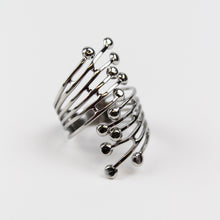 Lade das Bild in den Galerie-Viewer, Lot of Dots Ring Silver
