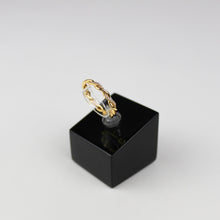 Lade das Bild in den Galerie-Viewer, Twist Shine Ring
