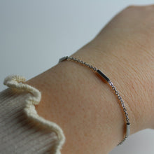 Lade das Bild in den Galerie-Viewer, Bars Armband Silber
